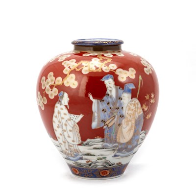 Lot 155 - A FUKAGAWA RED-GROUND VASE, JAPANESE, EARLY 20TH CENTURY