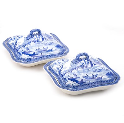 Lot 57 - A SPODE BLUE AND WHITE 'TIBER' PATTERN SOUP TUREEN AND A PAIR OF VEGETABLE TUREENS, CIRCA 1820