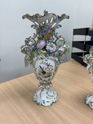 Lot 45 - A MINTON PORCELAIN GARNITURE, CIRCA 1830