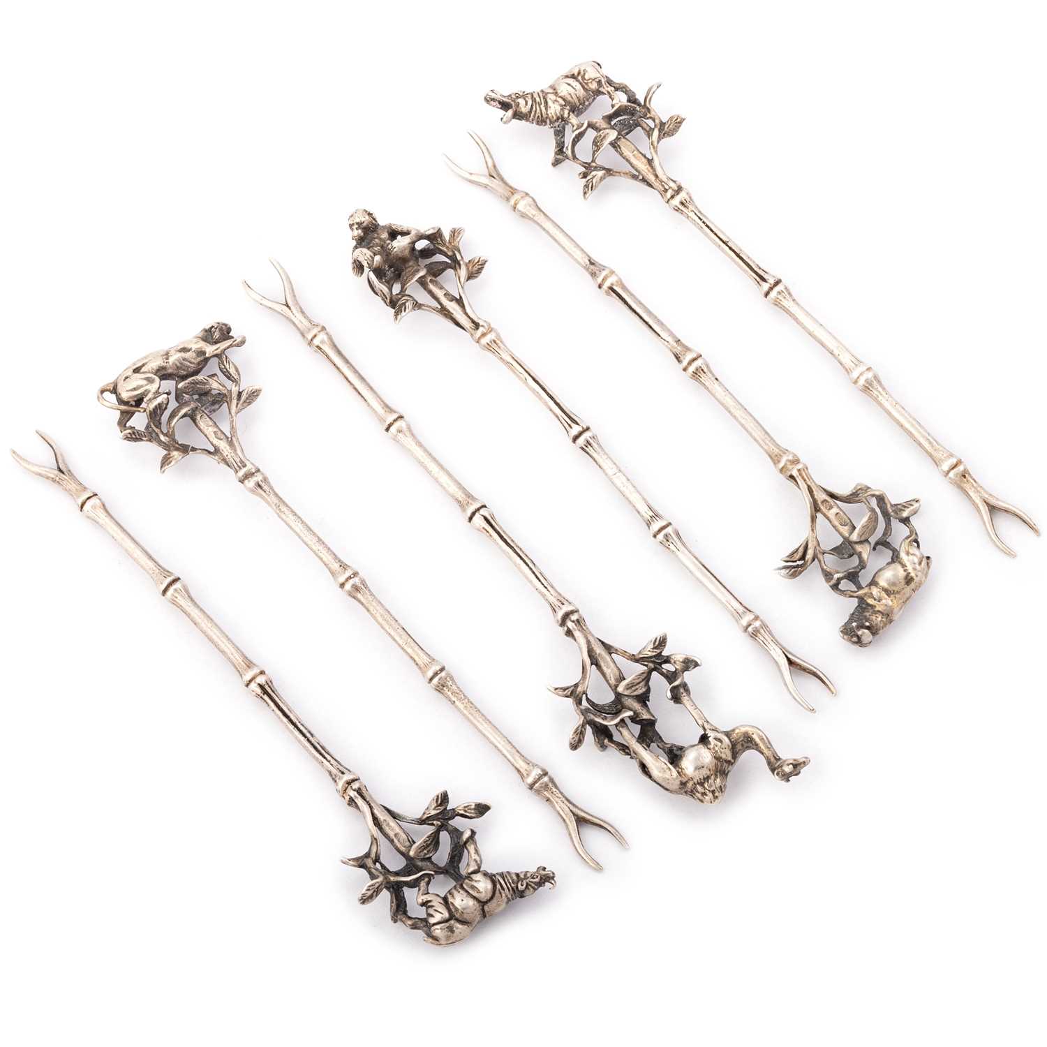 Lot 370 - A SET OF SIX SPANISH SILVER PICKLE FORKS