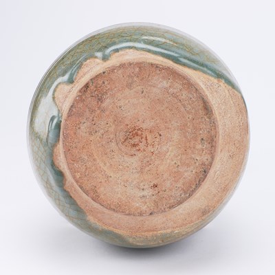 Lot 151 - A THAI SAWANKHALOK CELADON VASE