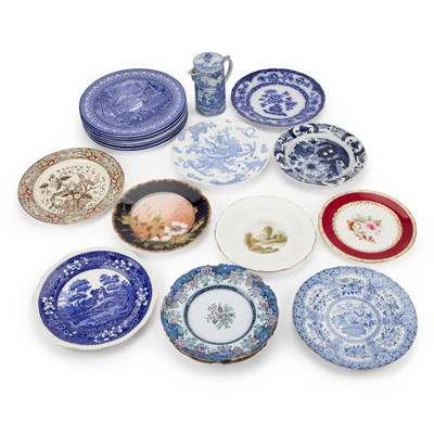 Lot 38 - A GROUP OF CERAMICS