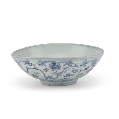 Lot 112 - A CHINESE PORCELAIN BLUE AND WHITE BUDDHIST 'PRECIOUS OBJECTS' BOWL