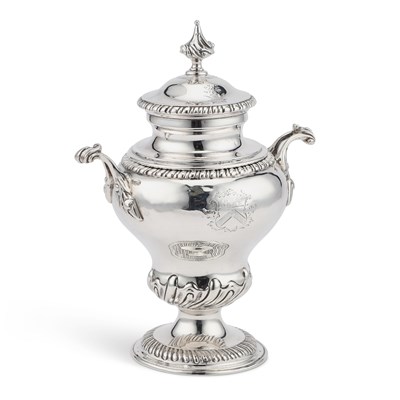 Lot 551 - AN EARLY GEORGE III SILVER SUGAR VASE