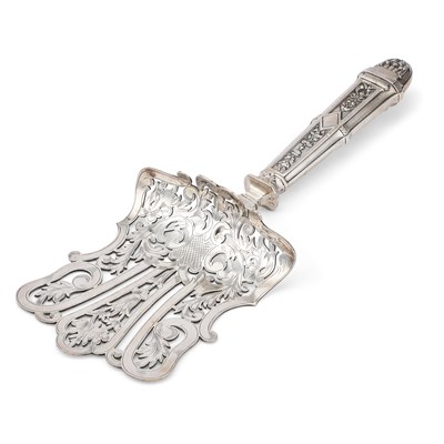 Lot 298 - A FRENCH SERVING SLICE