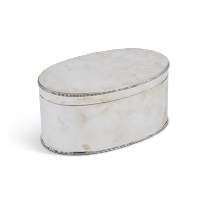 Lot 388 - A GEORGE V SILVER BISCUIT BOX