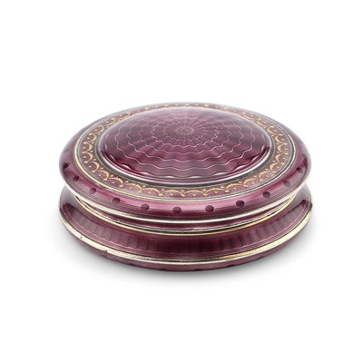 Lot 282 - A FINE NORWEGIAN SILVER AND GUILLOCHÉ ENAMEL BOX