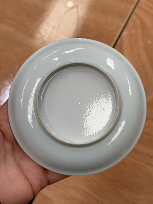 Lot 89 - THREE PIECES OF CHINESE PORCELAIN