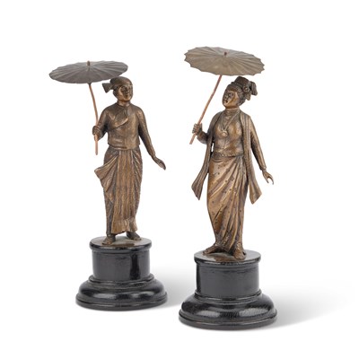 Lot 173 - A PAIR OF JAPANESE BRONZE OKIMONOS, MEIJI PERIOD (1868-1912)