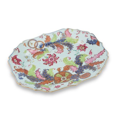 Lot 111 - A CHINESE FAMILLE ROSE 'PSEUDO TOBACCO LEAF' RECTANGULAR DISH, QIANLONG PERIOD