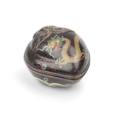 Lot 180 - A CHINESE CLOISONNÉ ENAMEL BOX