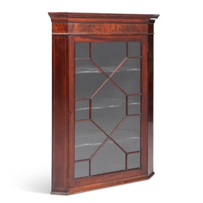 Lot 1056 - A GEORGE III INLAID MAHOGANY HANGING CORNER CABINET