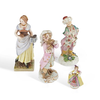Lot 47 - A 19TH CENTURY MEISSEN MONKEY BAND FIGURE