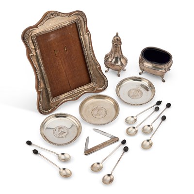Lot 177 - A GROUP OF SILVER