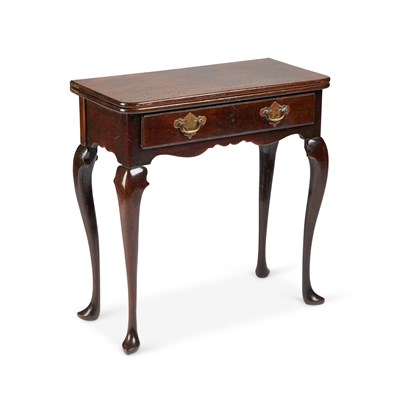 Lot 713 - AN 18TH CENTURY MAHOGANY FOLDOVER TEA TABLE