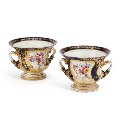 Lot 35 - A PAIR OF ENGLISH PORCELAIN WARWICK VASES, 19TH CENTURY