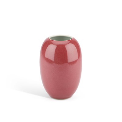 Lot 107 - A CHINESE LANGYAO-TYPE BULLET-SHAPED VASE