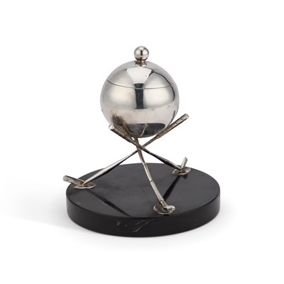 Lot 323 - GOLFING INTEREST: A LATE VICTORIAN SILVER NOVELTY INKWELL