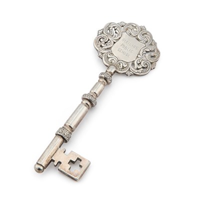 Lot 180 - A CHINESE SILVER PRESENTATION KEY