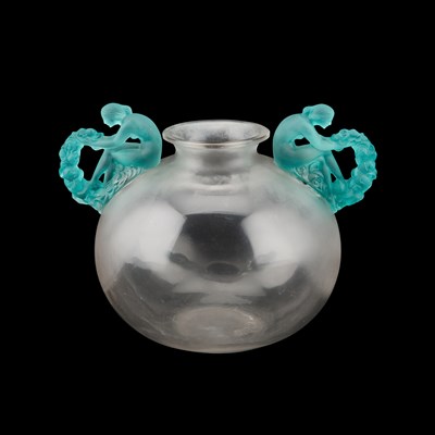 Lot 24 - RENÉ LALIQUE (FRENCH, 1860-1945), A 'BOUCHARDON' GLASS VASE, DESIGNED 1926