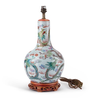 Lot 97 - A CHINESE PORCELAIN 'DRAGON' LAMP