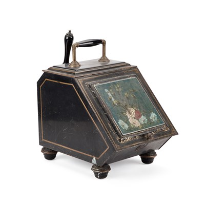 Lot 217 - A VICTORIAN TOLE COAL BOX