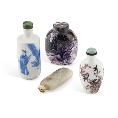 Lot 676 - FOUR CHINESE SNUFF BOTTLES