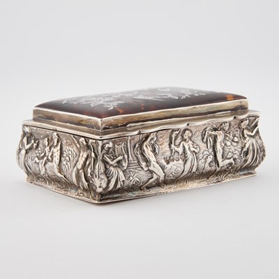 Lot 421 - A VICTORIAN SILVER AND TORTOISESHELL JEWELLERY CASKET
