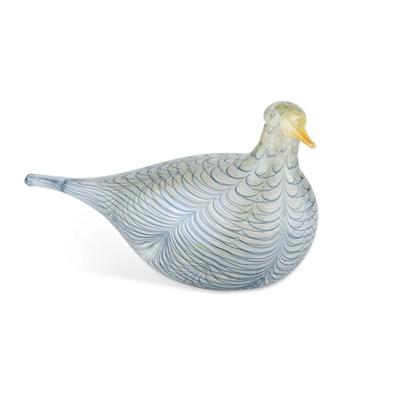 Lot 61 - AN IITTALA GLASS MODEL OF A CLOUD TERN, DESIGNED BY OIVA TOIKKA