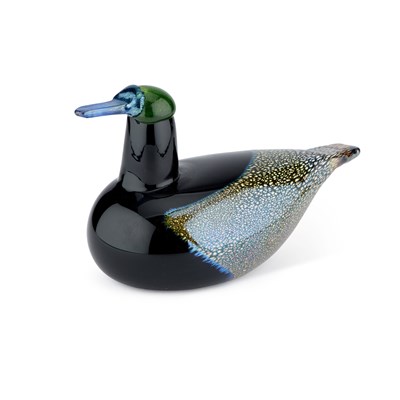 Lot 66 - AN IITTALA GLASS MODEL OF A MALE DUCK, DESIGNED BY OIVA TOIKKA