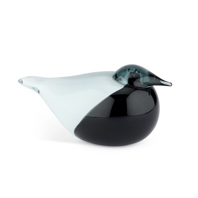 Lot 62 - AN IITTALA GLASS MODEL OF A SMEW, DESIGNED BY OIVA TOIKKA