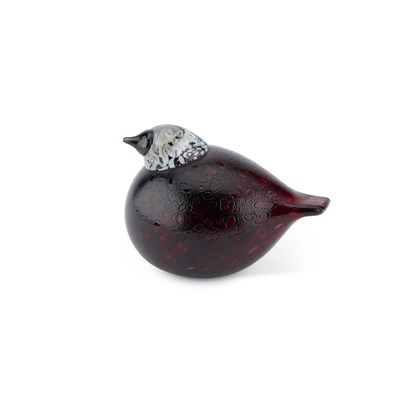 Lot 71 - AN IITTALA GLASS MODEL OF A ROSY FINCH, DESIGNED BY OIVA TOIKKA
