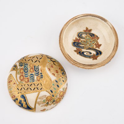 Lot 85 - A JAPANESE IMPERIAL SATSUMA BOX AND COVER, KOGO