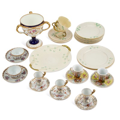 Lot 90 - A LARGE GROUP OF CERAMICS