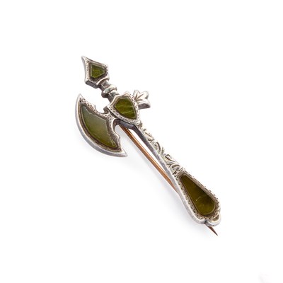 Lot 58 - AN EDWARDIAN SILVER AND AGATE BROOCH