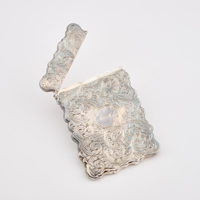 Lot 427 - A VICTORIAN SILVER ENGRAVED CASTLE-TOP CARD CASE, THE SCOTT MONUMENT