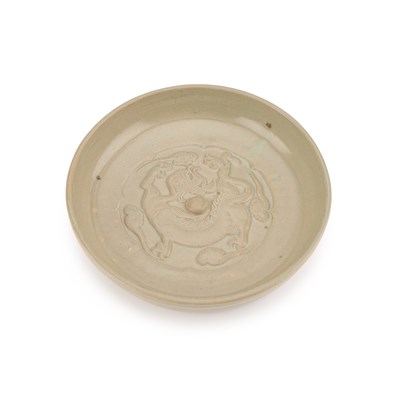 Lot 204 - A CHINESE CELADON BRUSH WASHER
