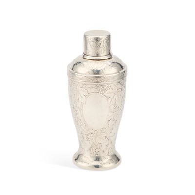 Lot 206 - AN AMERICAN STERLING SILVER COCKTAIL SHAKER