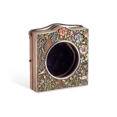 Lot 210 - AN EARLY 20TH CENTURY JAPANESE ENAMELLED SILVER-MOUNTED GOLIATH WATCH TRAVELLING CASE