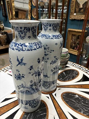 Lot 56 - A PAIR OF DUTCH FAIENCE CYLINDRICAL VASES (ROLWAGEN)