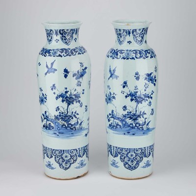 Lot 56 - A PAIR OF DUTCH FAIENCE CYLINDRICAL VASES (ROLWAGEN)