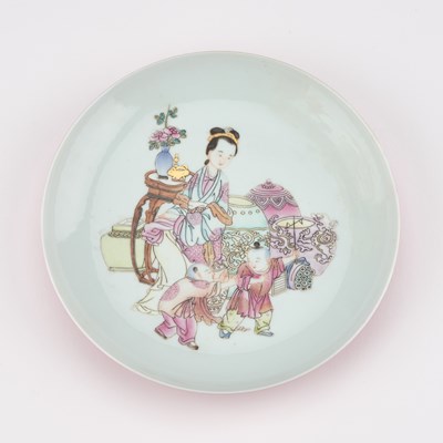 Lot 55 - A CHINESE RUBY-BACK SAUCER DISH