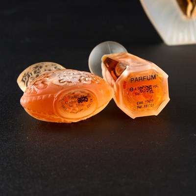 Lot 123 - FIVE SCENT BOTTLES