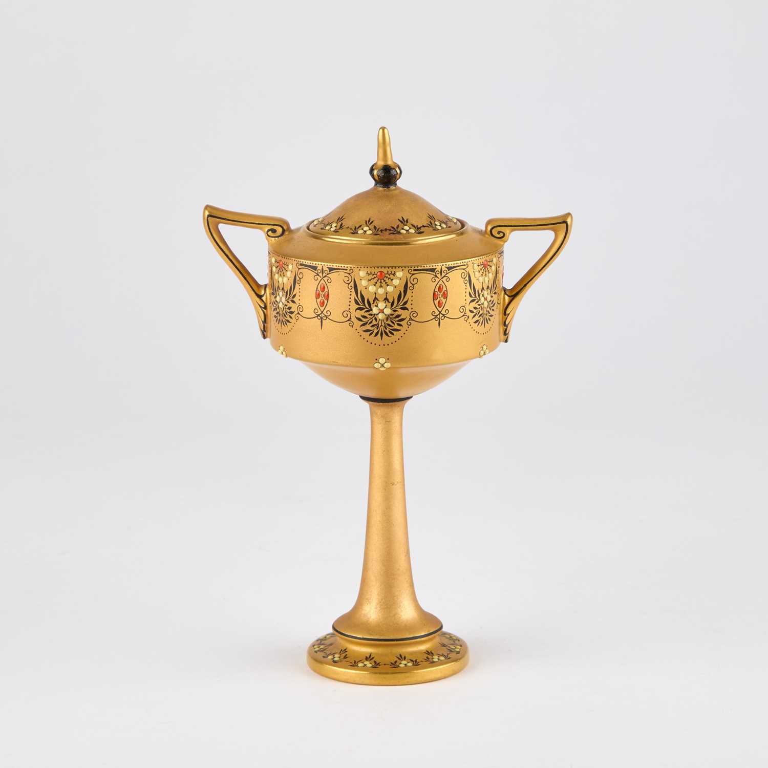 Lot 222 - A ROYAL WORCESTER GILDED TWO-HANDED CUP AND COVER