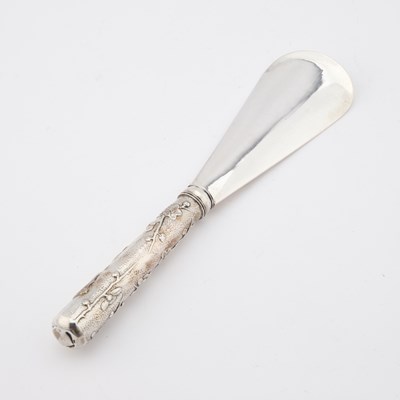 Lot 215 - A CHINESE SILVER SHOE-HORN
