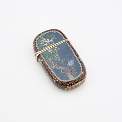 Lot 135 - A JAPANESE CLOISONNÉ ENAMEL VESTA CASE