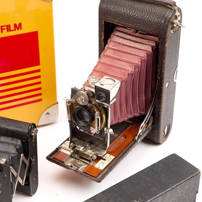 Lot 3 - A GROUP OF KODAK PHOTOGRAPHY EQUIPMENT