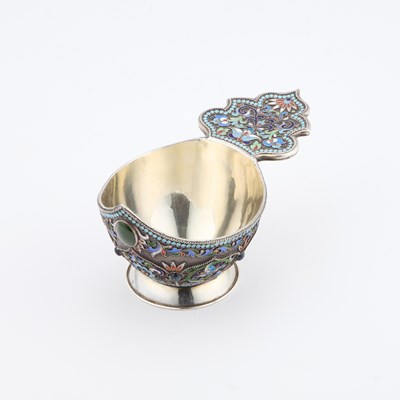 Lot 151 - A LARGE RUSSIAN SILVER AND ENAMEL KOVSCH