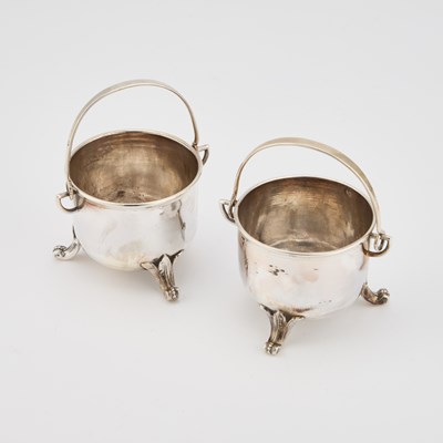 Lot 188 - A PAIR OF 18TH CENTURY FRENCH SILVER BOWLS
