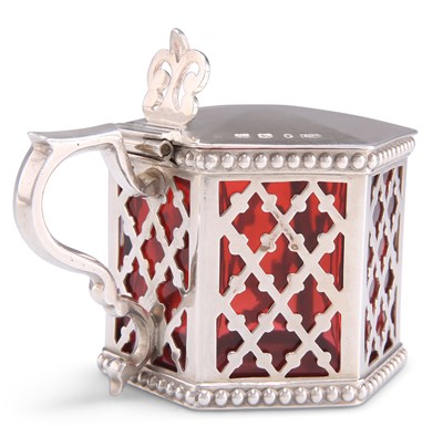 Lot 1100 - A VICTORIAN SILVER MUSTARD POT